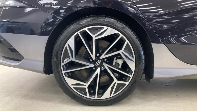 Hyundai IONIQ 6 239kW Ultimate 77kWh 4dr AWD Auto Electric Saloon